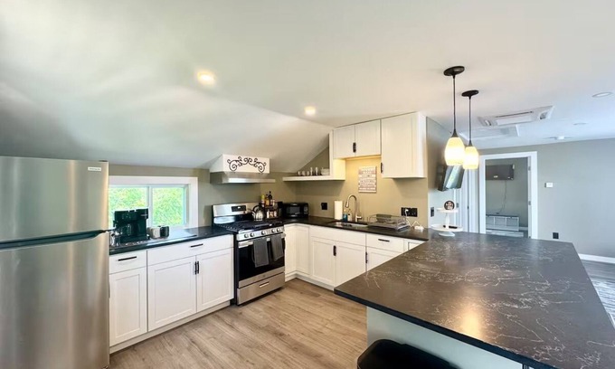 Glasco Apartamento | Waterfront/Dog Friendly/Firepit/ 1 bedroom 2 beds