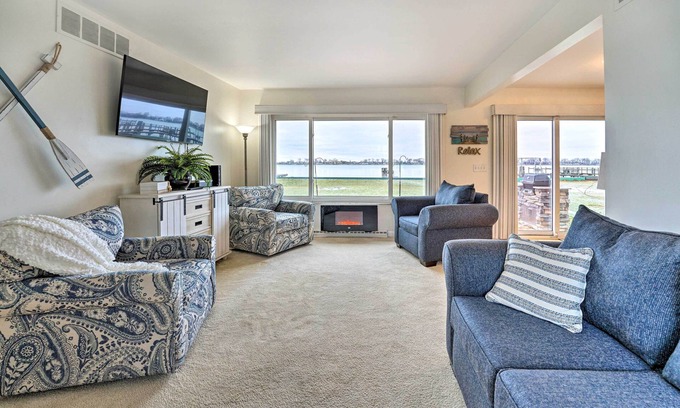 Casco Casa | Waterfront East China Home w/ Dock & Patio!