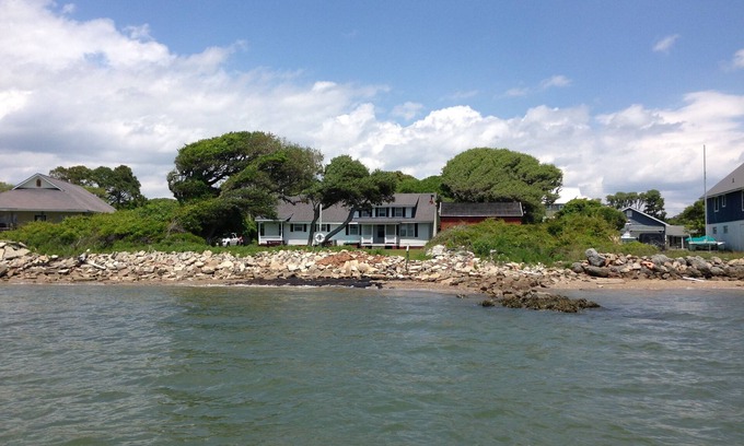 Harkers Island Casa | Waterfront! Enjoy Fishing Cape Lookout & Shackleford Banks- Pet Friendly