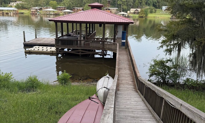 Negreet Casa | Waterfront Escape on Toledo Bend