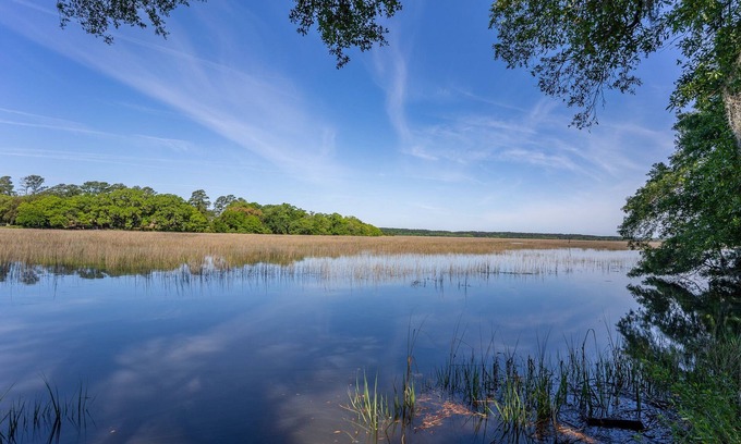 Beaufort Casa | Waterfront Farm- 1.5 Miles from Downtown Beaufort
