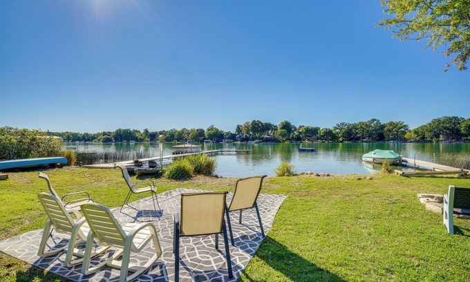 Fond du Lac Casa | Waterfront Fond du Lac Home on DeNeveu Lake!