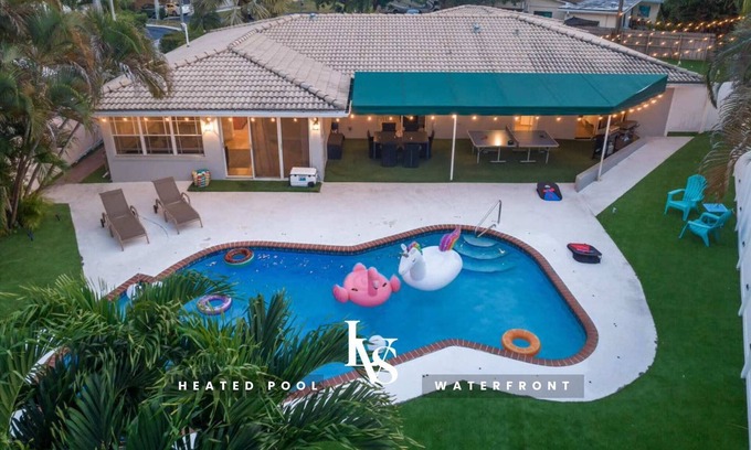South Corals Casa | Waterfront Fun Sport House/Ping Pong/Pool/PutPut