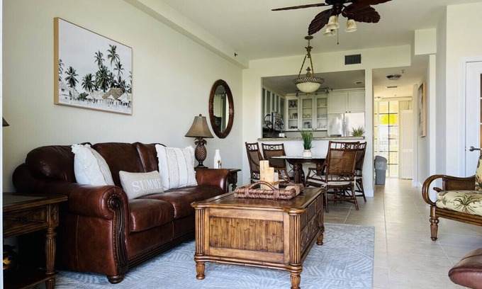 Ruskin Condominio | Marina View - 2 bdrm 2 bath- Beach resort community! Walk to the beach, pools, restaurants, fitness center & more!