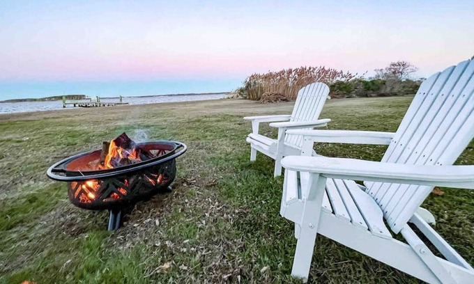 Piney Point Casa | ⭐️ Waterfront Getaway w/ Private Dock & Fire Pit ⭐️