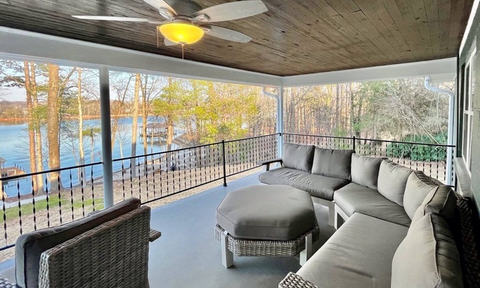 Lavonia Casa | Waterfront home for 12: pets welcome, covered deck, boat slip, beach area, grill