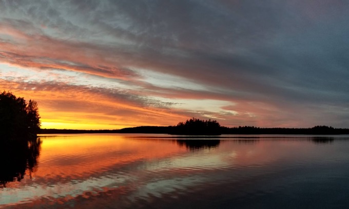 Lunenburg County Casa | Waterfront Home on Hirtle Lake - sleeps 6, pet friendly