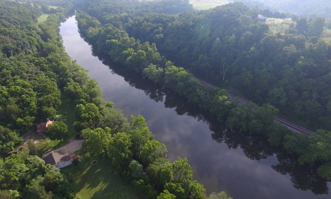 Buchanan Casa | Waterfront Home en James River- Springwood Va