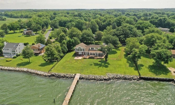 Stevensville Casa | Casa frente al mar en la bahía de Chesapeake con muelle