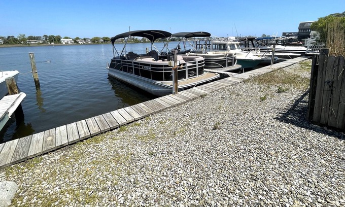 Brick Casa | Waterfront Home, Bring your Boat!