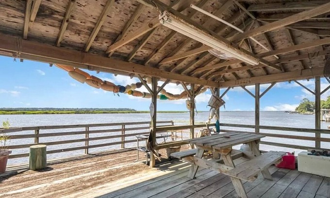 Richmond Hill Cabaña | Waterfront Home with Large Deep Water Dock