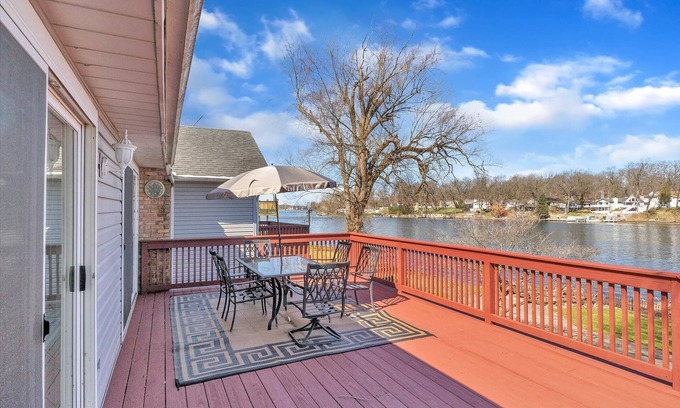 Osceola Casa | Waterfront home with dock, pool and hot tub! NOTRE DAME FOOTBALL