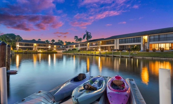 Caloosahatchee Casa | Waterfront Home with Pool & Boat Slip