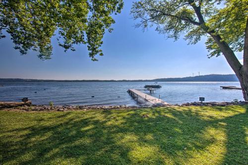 Wrightsville Casa | Waterfront Home with Hot Tub in Wrightsville!