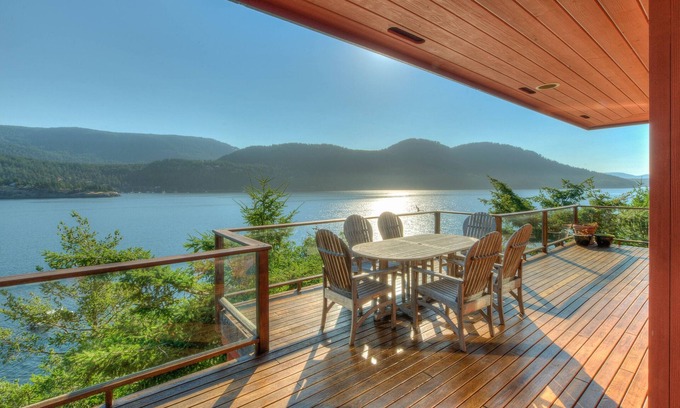 Eastsound Casa | Waterfront! - Incredible views; Private rocky beach; Gourmet Kitchen; Spa/Sauna
