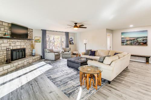 Hot Springs Village Casa | Waterfront Lake Coronado Home with Deck and Views