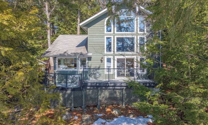 Lake of Bays Cabaña | Waterfront Lake of Bays Cottage w/Sauna, Kayaks, BBQ, A/C