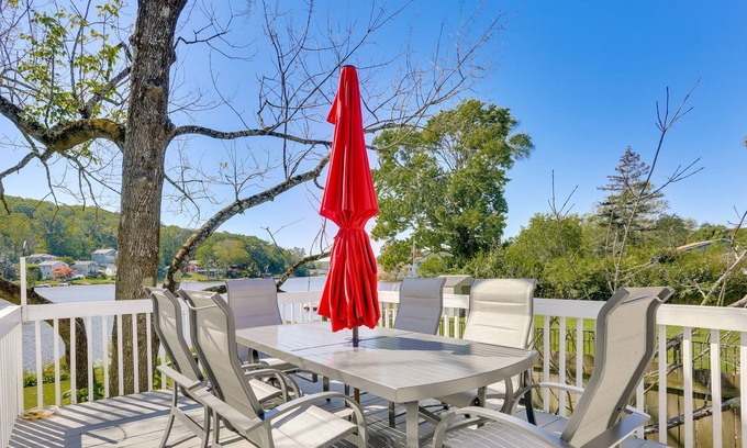 Lake Hopatcong Casa | Waterfront Lake Hopatcong Vacation Rental w/ Dock