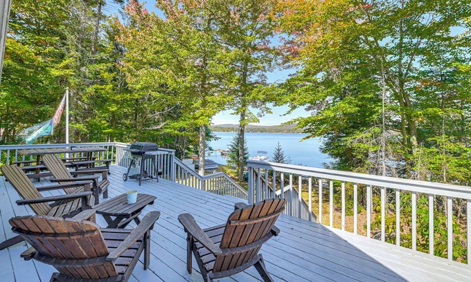 Speculator Cabina | Waterfront Lake Pleasant Retreat w/ Private Dock