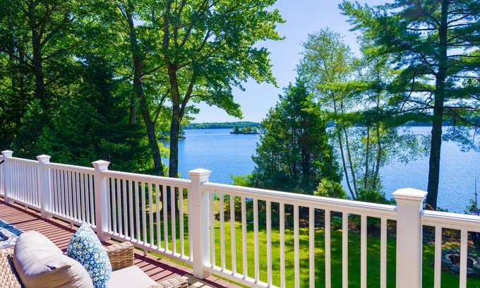 Franklin Casa | Waterfront "Lakeside Living"! Close to Acadia-Schoodic Point+Bar Harbor-Pets ok