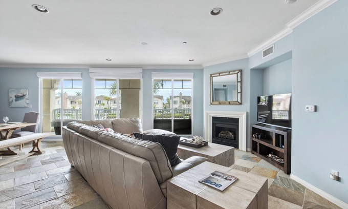 Channel Islands Condominio | Waterfront Living at the Beautiful Oxnard Marina