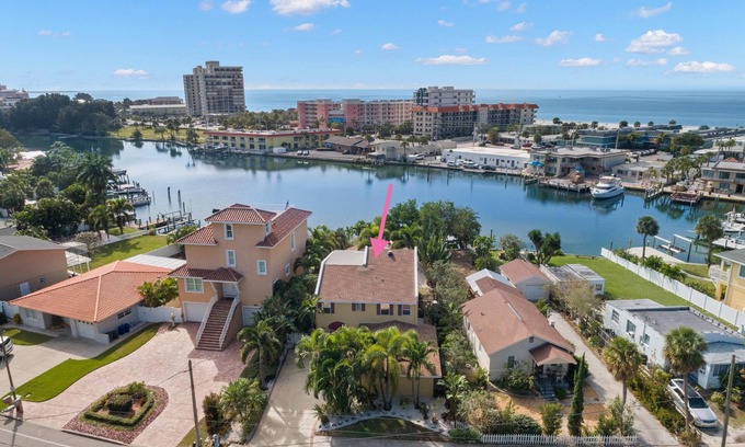 Belle Vista Casa | Waterfront Living at its Finest!