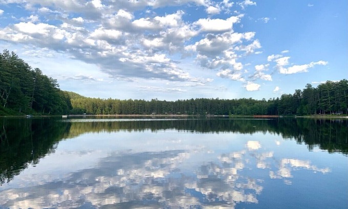 Waterford Casa | Waterfront Log Home en Quiet Lago-25 Minutos -Domingo River Ski