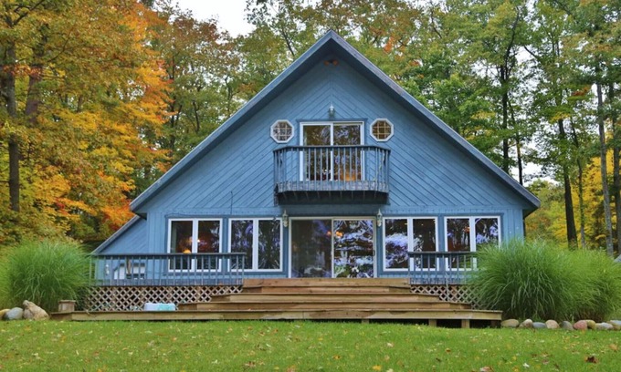 Hubbard Lake Cabaña | Casa de vacaciones de lujo frente al mar directamente en el lago Hubbard