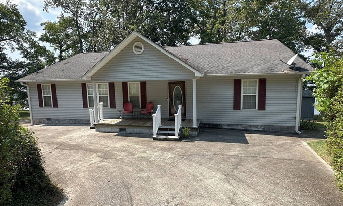 Scottsboro Casa | Waterfront Mid Lake Home with Dock ~ Pets Welcome! ~ Same Cove as Boat Ramp!