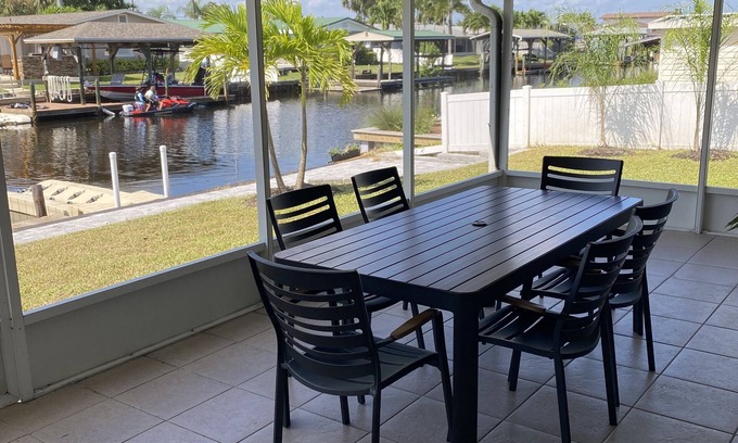Surfside Estate Casa | Waterfront, Newly renovated House, Open floor plan, Garage, near Canaveral