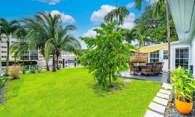 Lauderdale Harbours Casa | Waterfront Oasis Near Las Olas