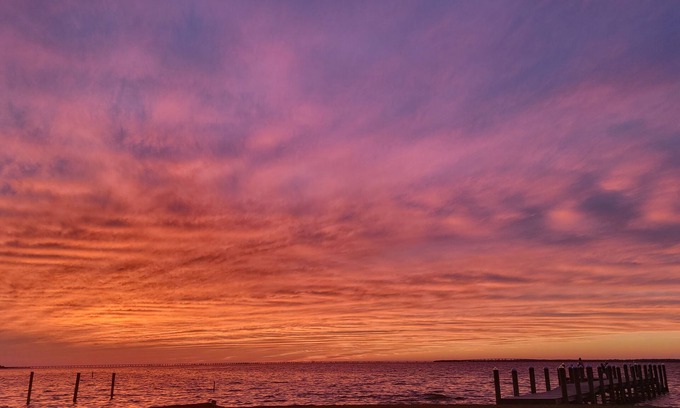 Durants Neck Cabaña | Waterfront Oasis on Albemarle Sound, Pier, Decks, Amazing Views. Sleeps 6