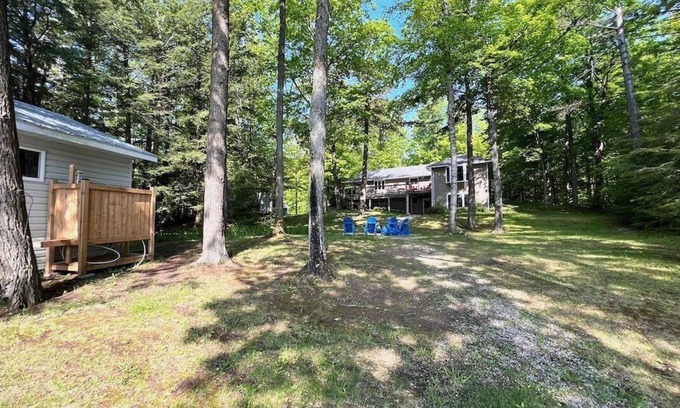 Cloyne Cabaña | Waterfront Oasis on Mazinaw Lake