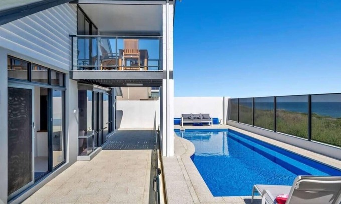 Halls Head Casa | Waterfront Oasis! with Private Pool