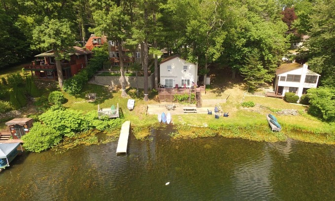 Queensbury Casa | Waterfront on Lake Sunnyside near Lake George!