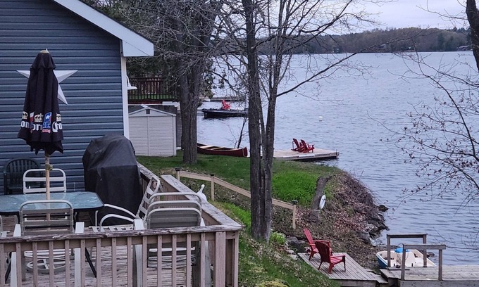 Frontenac Cabaña | Waterfront Paradise on the Lake