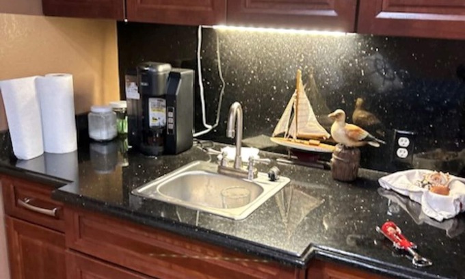 Tool Casa | Propiedad con frente sobre Cedar Creek Lake. Con Guest House, puede traer perro