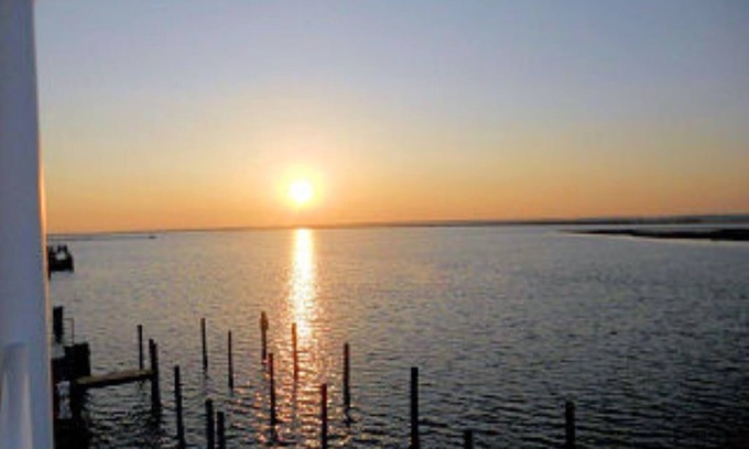 Chincoteague Condominio | ¡RELAJACIÓN FRENTE AL AGUA EN SU FIN!