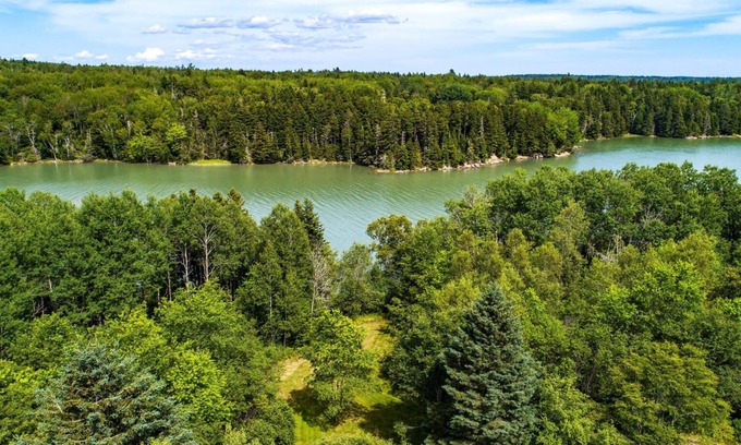 Steuben Casa | Waterfront Remodeled 6BR Retreat - Sauna, Views, Near Acadia National Park