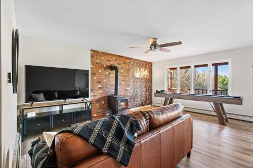 Cheboygan Casa | Waterfront Retreat By Henn House Properties