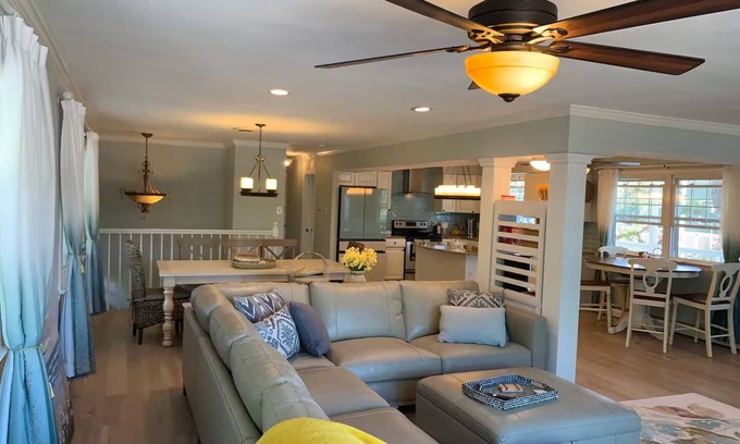 Elwood Casa | Waterfront Retreat on Mullica River. Private Beach, Firepit, Kayaks.