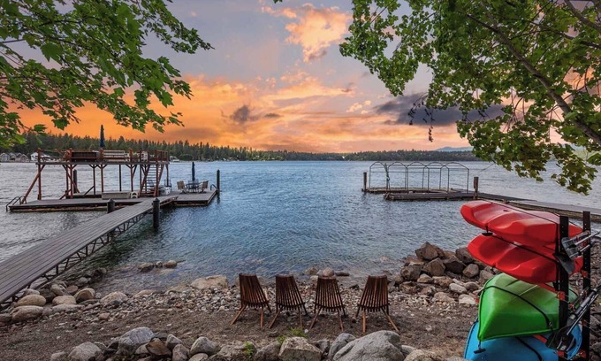 Hayden View Estates Casa | Waterfront Retreat | Kayaks | Beach & Elevated Lakeview Deck