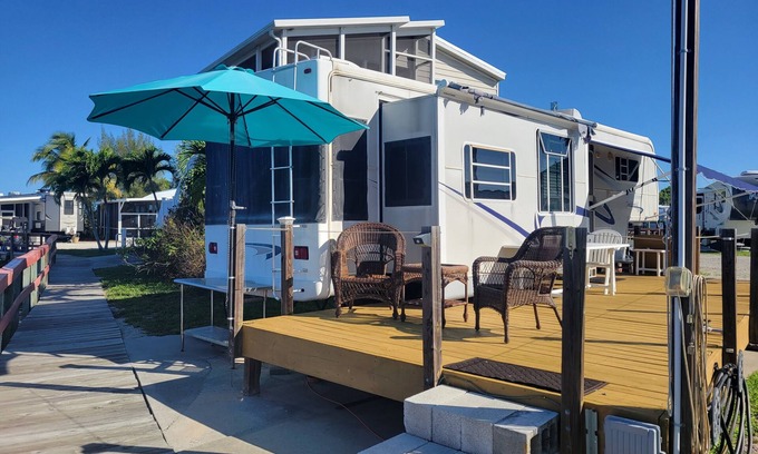 Chokoloskee Casa | Waterfront RV with Boat Slip in Chokoloske...Surrounded by Everglades Nat'l Park