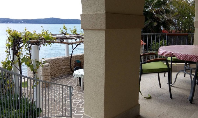 Bibinje Apartamento | Waterfront Sea es tu patio trasero