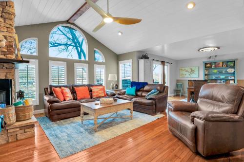 Sunrise Beach Casa | Waterfront Sunrise Beach Rental with Private Dock