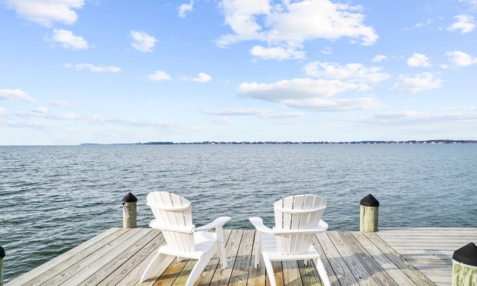 Chester Casa | Waterfront Sunset Bayview: sleeps 6