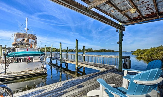 Tarpon Springs Apartamento | Waterfront Tarpon Springs Vacation Rental!