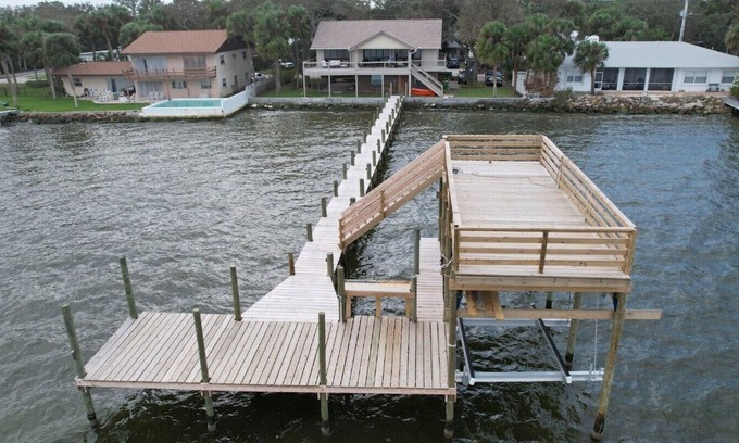 Fowlers Casa | Waterfront