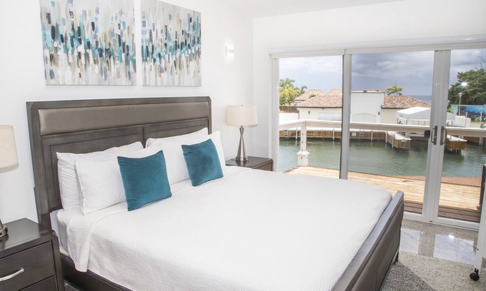 Jolly Harbour Chalet De Esquí | Waterfront Villa 247C South Finger