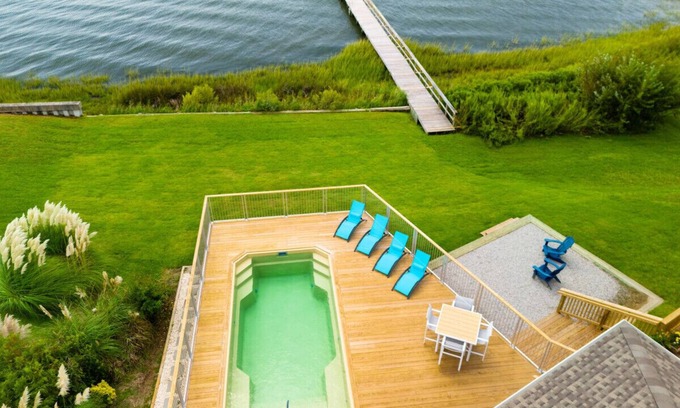 Morehead City Apartamento | Hermosa casa de 3 dormitorios en el canal inter-costero